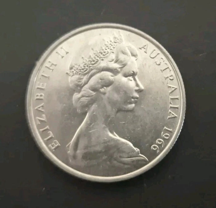 1x 1966 Circulated Round 50c Coin (80% Silver - 1/3oz) - In Lighthouse Capsule