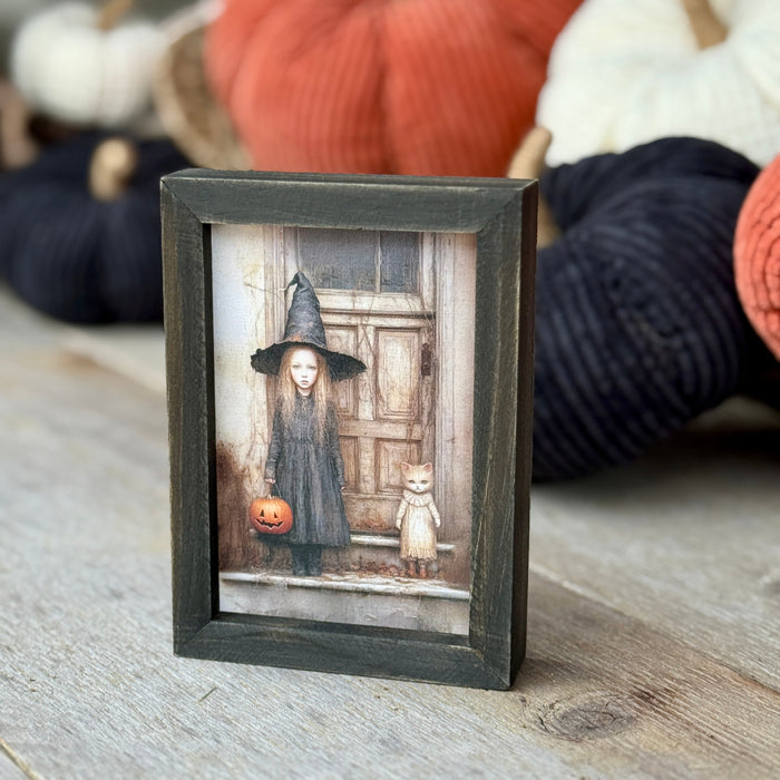 CA-5590 - Candy Witch Mini Frame