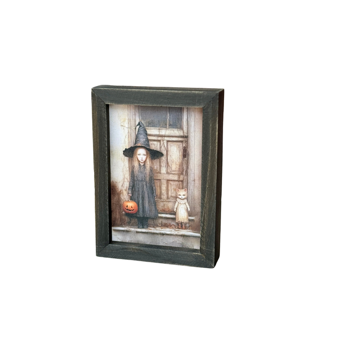 CA-5590 - Candy Witch Mini Frame