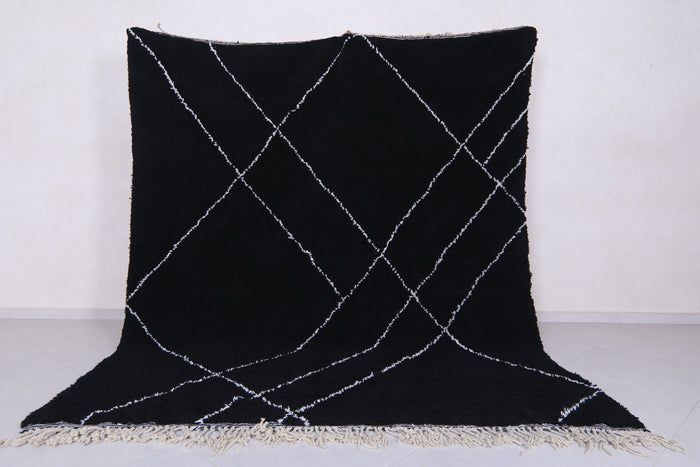 Custom Moroccan black wool rug – Beni ourain style with white lines