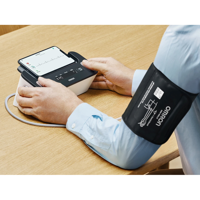 Misuratore di pressione da braccio con ECG OMRON Complete HEM-7350T