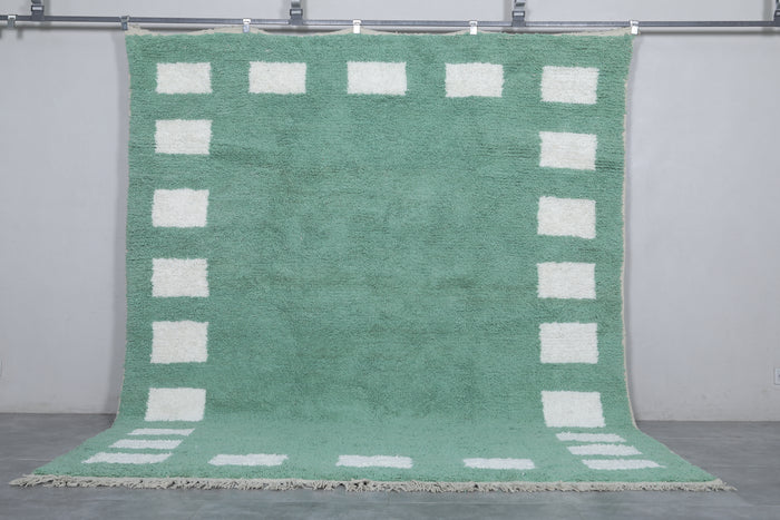 Sage green custom rug – Soft wool with modern block pattern